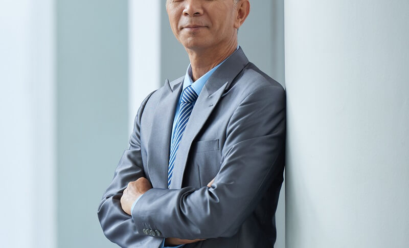定年目前の早期退職で、自らの力を本当に活かせる場へ。第一志望のITコンサルに転職成功!【担当:岩崎 健】