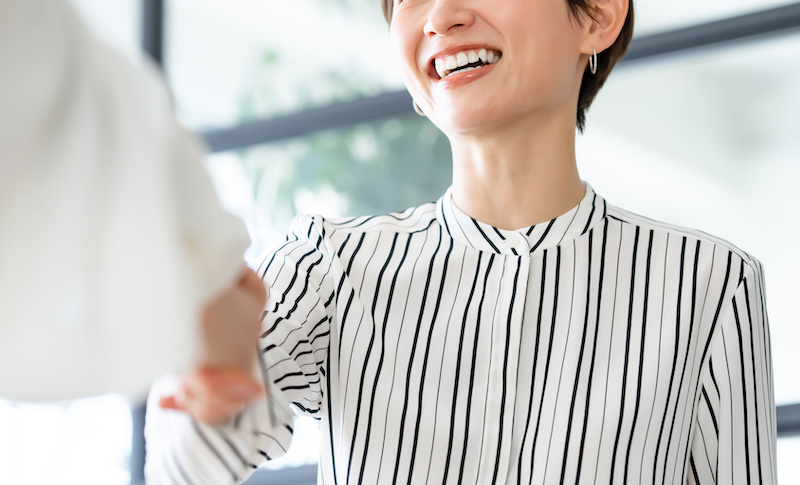 面談回数は20回以上。二人三脚で掴んだ20代未経験からのコンサル転職【担当:荒井 良介】