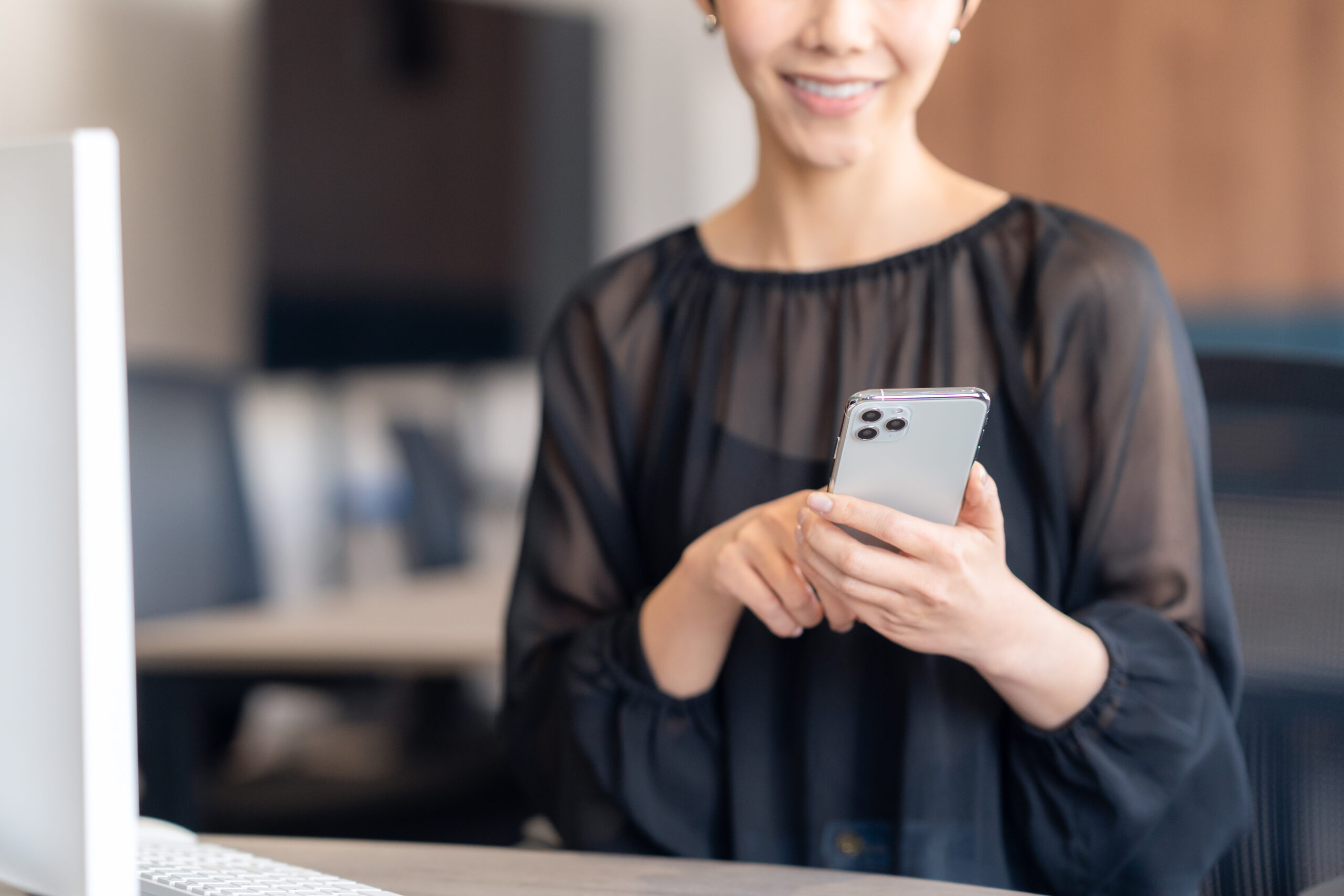 「絶対に後悔させません」の言葉を信じて掴み取ったママのフルリモート&英語を活かせるITコンサル転職【担当:小坂 直裕】