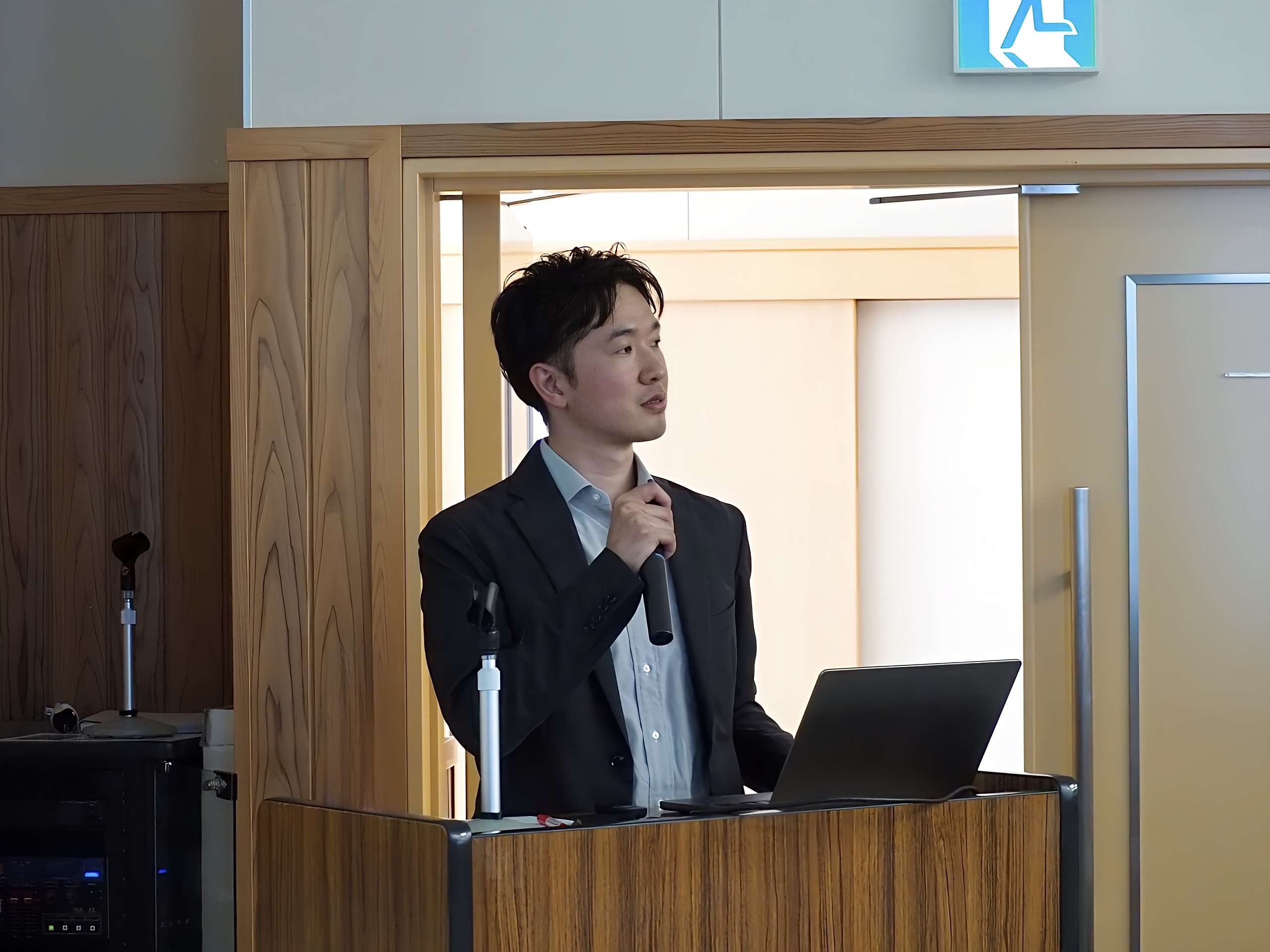 長浜北星高校「産業社会と人間」の講演会に弊社中島が登壇しました